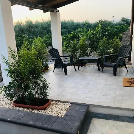 Villetta Gallo Casa Vacanze Humanitas Catania Centro Sicilia Clinica Humanitas * Misterbianco